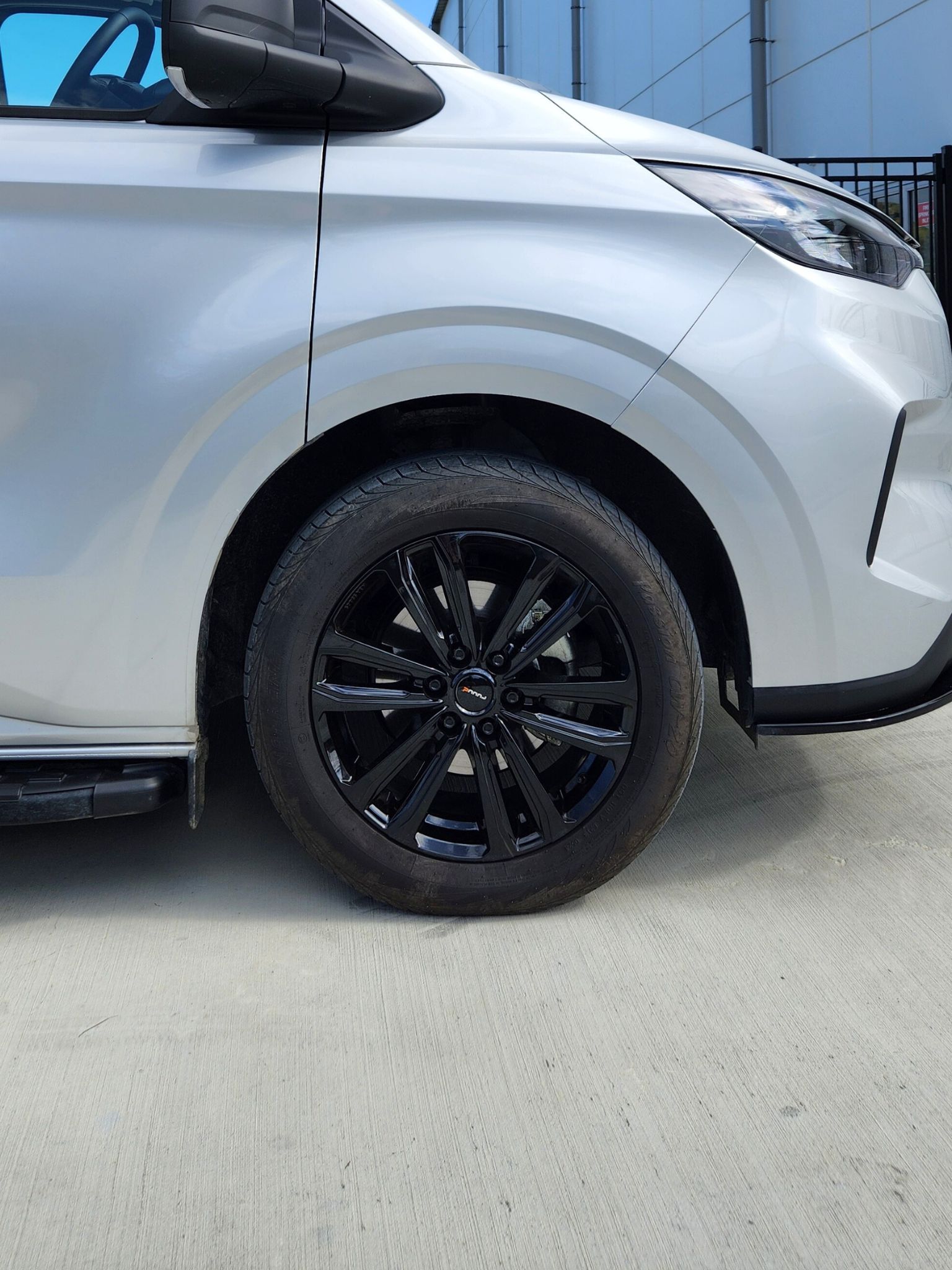 Ford Transit custom aftermarket 18 inch gloss black load rated wheels